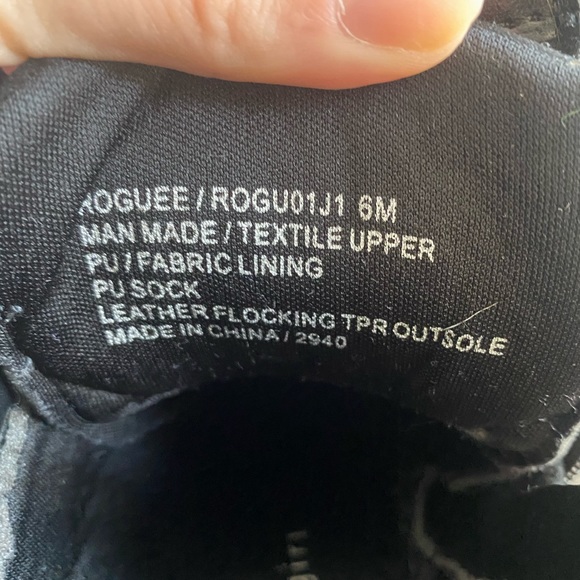 Booties - Picture 3 of 7